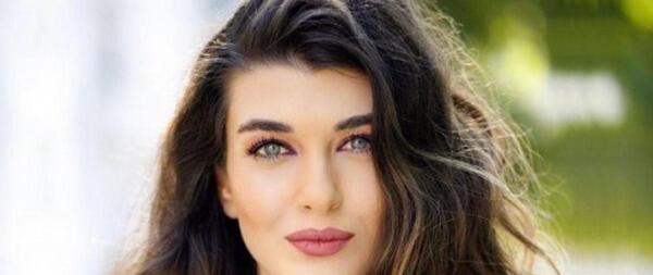 عکس آسلیهان گونر و همسرش