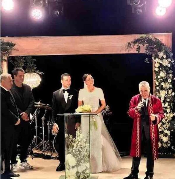عکس عروسی دمت اوزدمیر و همسرش
