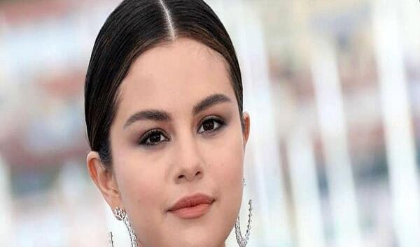 عکس سلنا گومز بدون آرایش