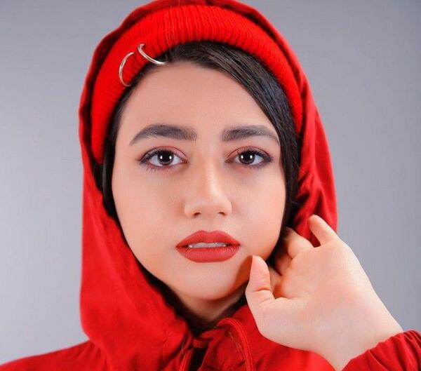 عکس سرنا امینی و همسرش و فرزندش