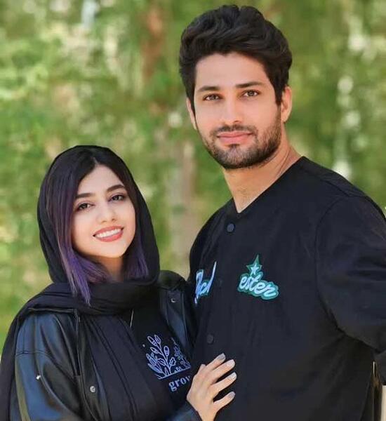 عکس سرنا امینی و خواهرش