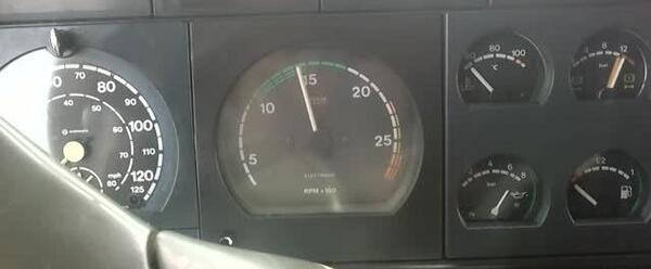 عکس ایویکو 440