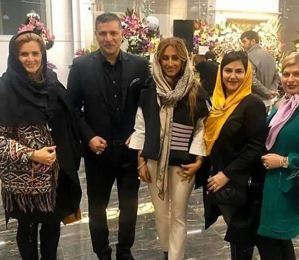 عکس دنیز دایی در دانشگاه