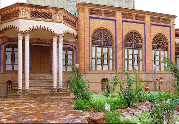 عکس خانه باغ قدیمی