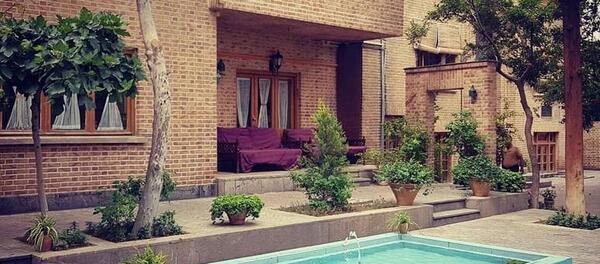 عکس خانه باغ قدیمی