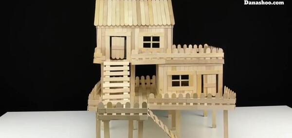 عکس ساختن خانه با چوب بستنی
