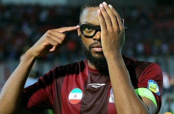عکس چشم آسیب دیده یامگا