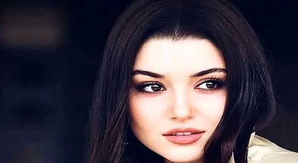 عکس بازیگر ترکی هانده ارچل و همسرش