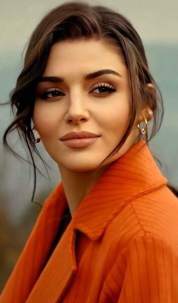 عکس هانده ارچل و همسرش واقعی