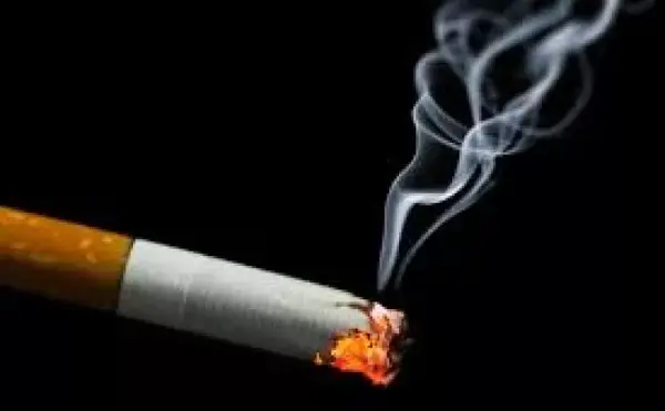 عکس دخترونه سیگار کشیدن