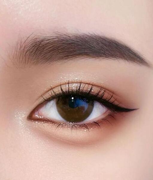 عکس کره ای چشم رنگی
