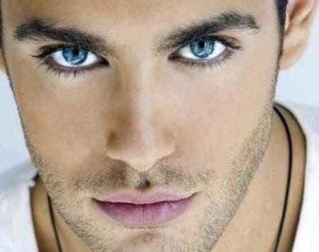 عکس آدم چشم رنگی