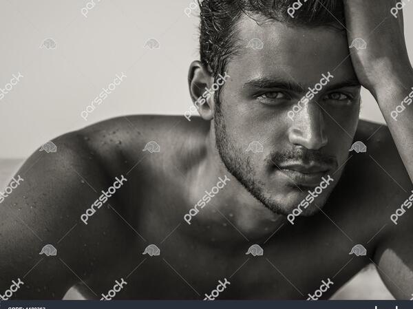 عکس آدم چشم سیاه