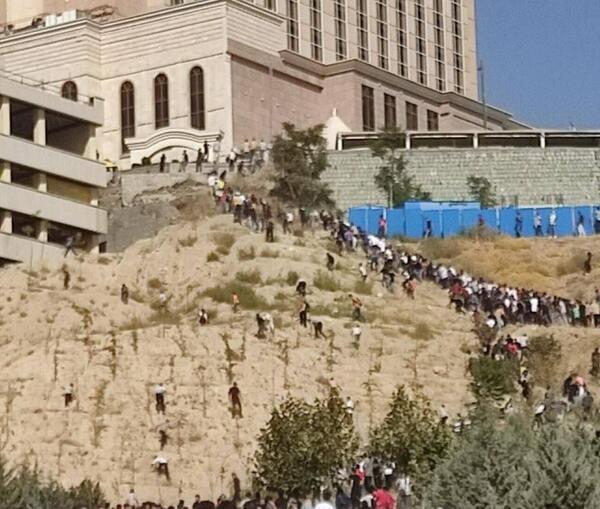 پرسپولیس عکس خانه رونالدو در ایران