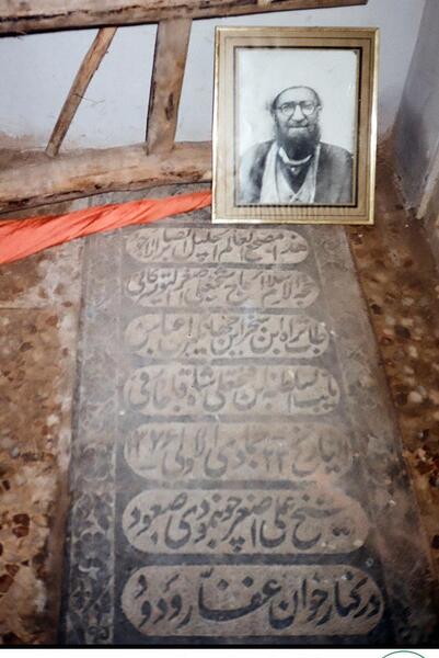 عکس قبر واقعی علی اصغر