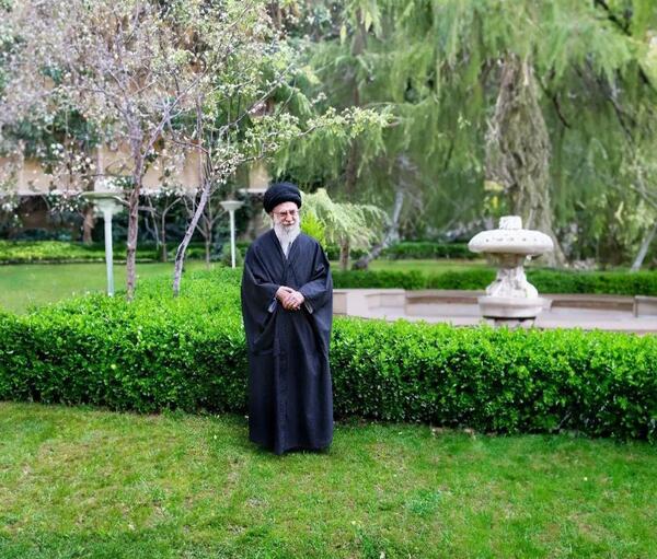 عکس خانه رهبری در تهران