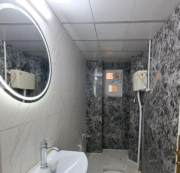 عکس استیکر دستشویی