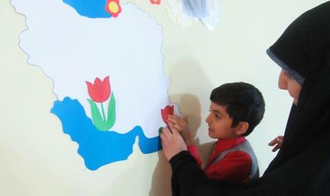 عکس استیکر مادر و پسر