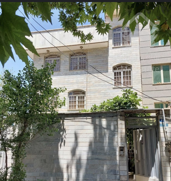 عکس از خانه کلنگی