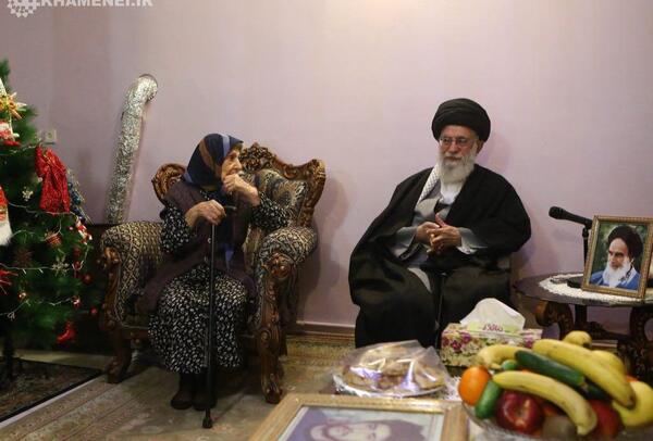 عکس از خانه رهبر