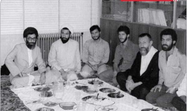 عکس از خانه رهبر