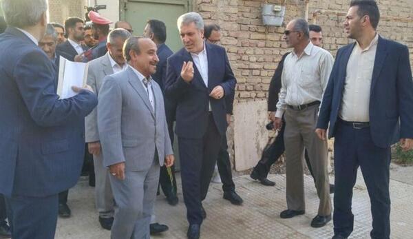 عکس حسن روحانی در خانه اش