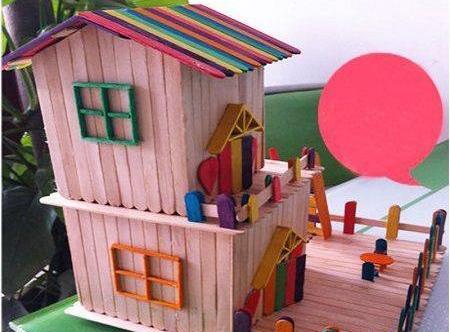 عکس خانه دو طبقه با چوب بستنی