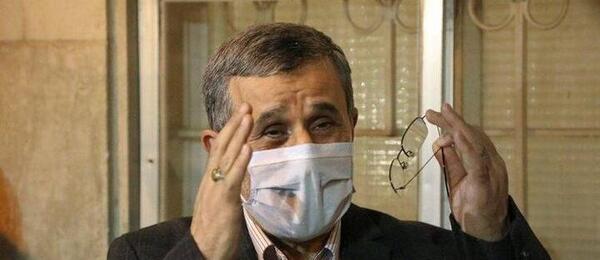 عکس احمدی نژاد در خانه