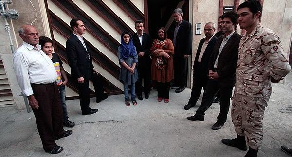 عکس احمدی نژاد در خانه