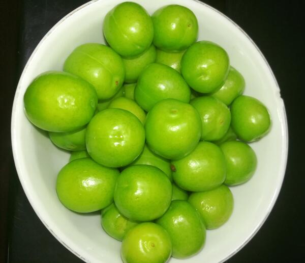 عکس گوجه سبز برای استوری