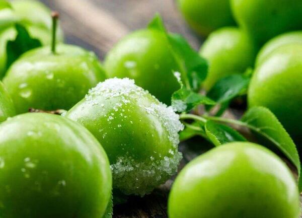 عکس گوجه سبز برای استوری