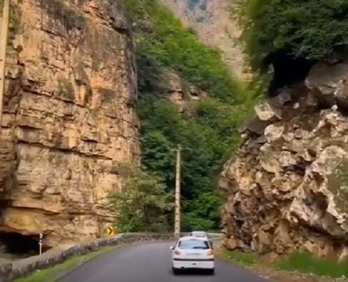 استوری عکس جاده از داخل ماشین