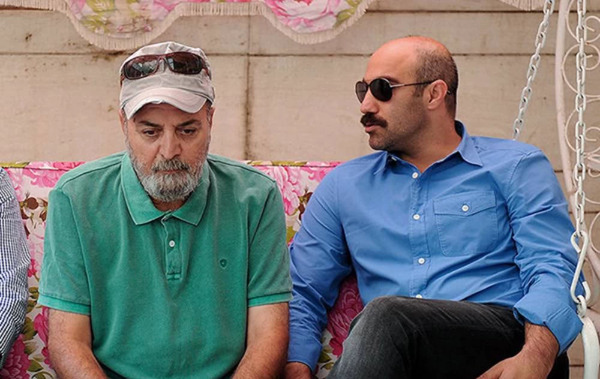 عکس پیری نقی معمولی