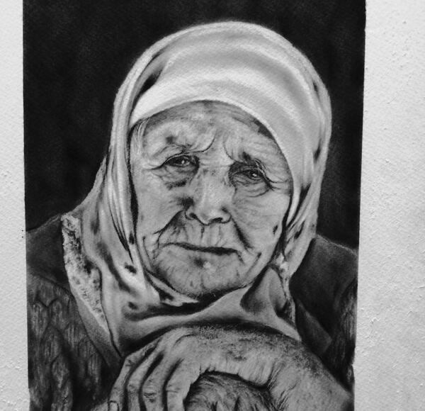 عکس چهره پیرزن برای طراحی
