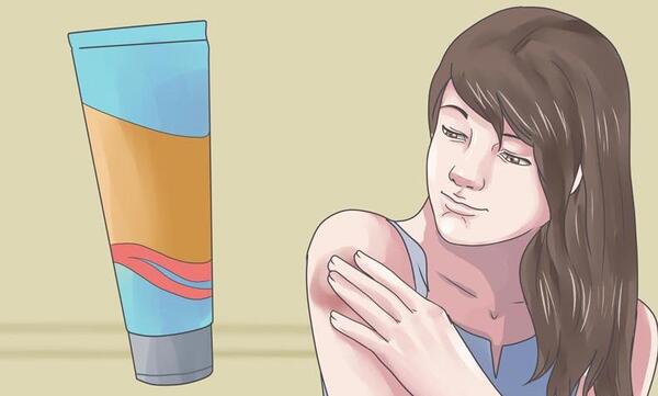عکس کبودی گردن در اثر مکیدن