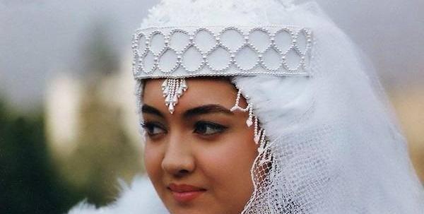 عکس های بچگی نیکی کریمی