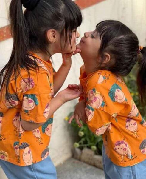 عکس بچگی های ساره بیات