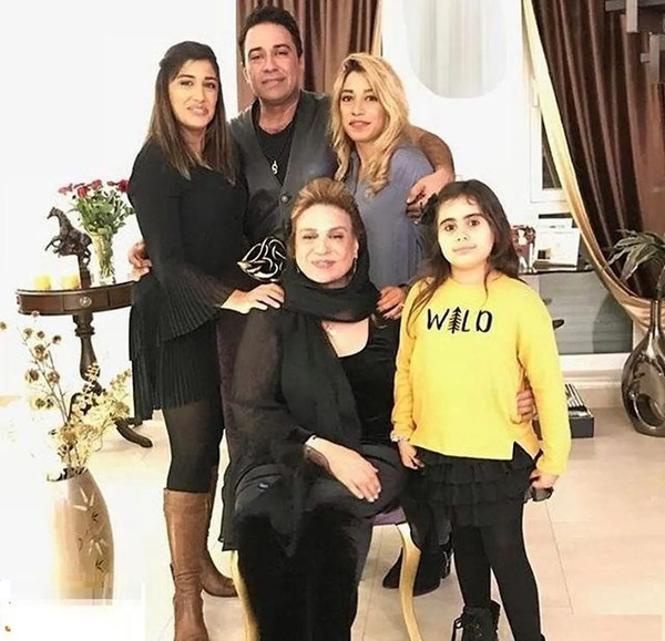 عکس بچگی گوهر خیراندیش