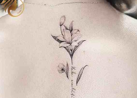 عکس تاتو روی کمر دختر
