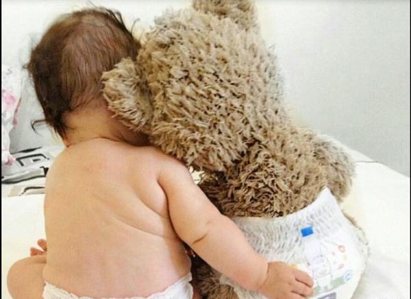 ایده عکس ماهگرد نوزاد در منزل با پوشک