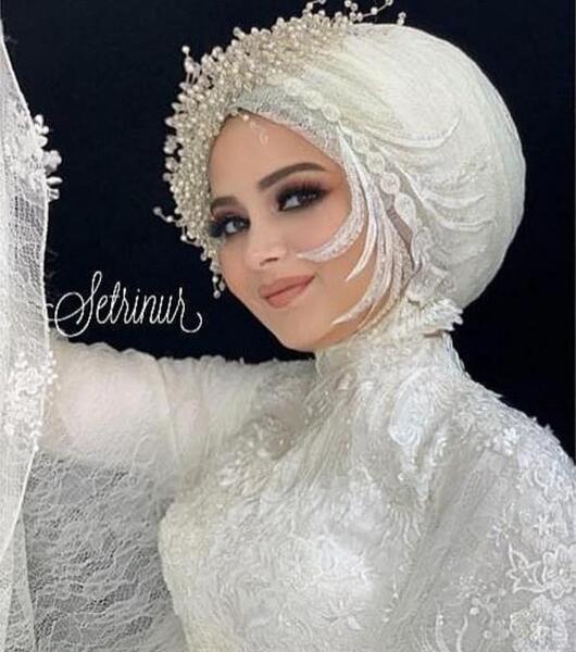 عکس عروس با حجاب با کلاه