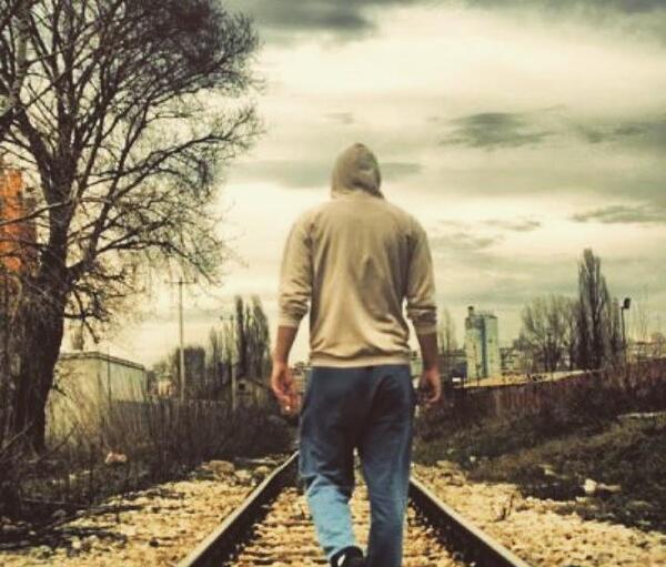 عکس تنهایی پسر عاشقانه