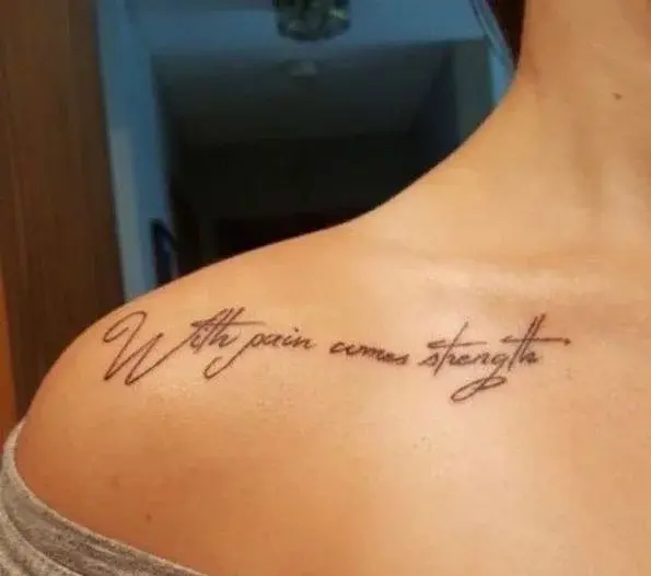 عکس تاتو روی گردن زنانه