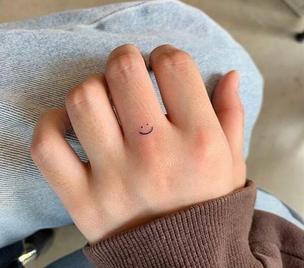 عکس تاتو رو مچ دست دخترانه