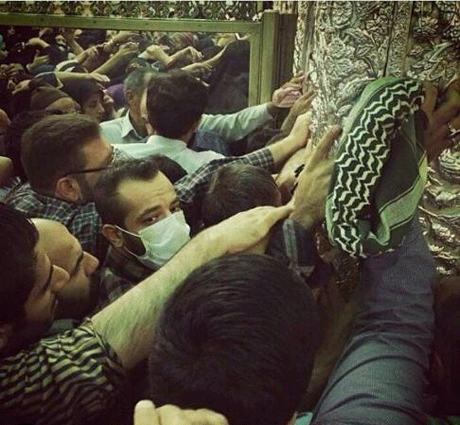 عکس تتلو در حرم امام رضا