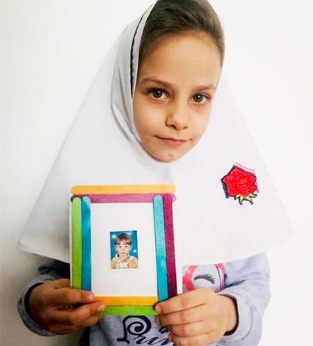 ایده ساخت قاب عکس با چوب بستنی