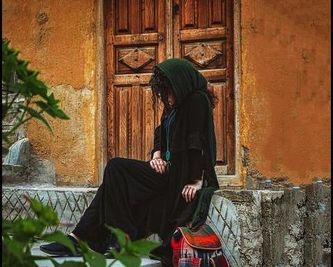 عکس تصویر زمینه دخترانه اسپرت غمگین