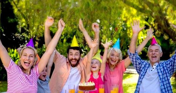 عکس تبریک تولد به دوست اسفند ماهی