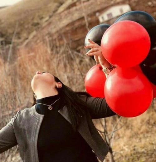 عکس تولد فیک در خانه