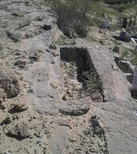 عکس قبرستان جن ها